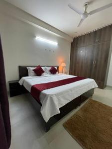 Bedroom Image of 1300 Sq.ft 2 BHK Builder Floor for rent in Sector 31 Gurgaon for Rs. 56000