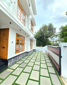 Image of 2700 Sq.ft 4 BHK Independent House for sale in Aluva, Kochi for Rs. 13000000