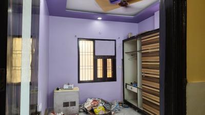 Bedroom Image of 810 Sq.ft 3 BHK Independent House for sale in New Lamba Luxury Floors, Sector 22 Rohini New Delhi for Rs. 8000000