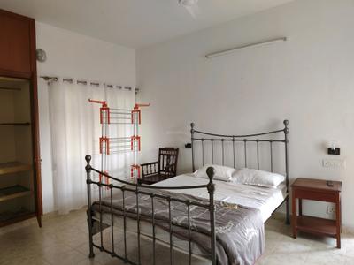Bedroom Image of 5500 Sq.ft 3 BHK Independent House for rent in Injambakkam Chennai for Rs. 200000