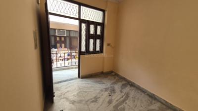 Bedroom Image of 850 Sq.ft 1.5 BHK Apartment / Flat for rent in Uttam Nagar New Delhi for Rs. 8800