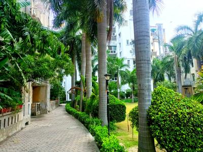 Image of 3000 Sq.ft 5 BHK Apartment / Flat for sale in Sampada Sagar Presidency, Sector 50, Noida for Rs. 35000000