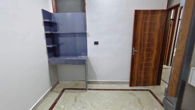 Bedroom Image of 750 Sq.ft 2 BHK Builder Floor for rent in Sector 25 Rohini New Delhi for Rs. 13000