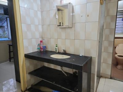 Bathroom Image of 520 Sq.ft 1 RK Apartment / Flat for rent in Chedda Nagar Mumbai for Rs. 30000