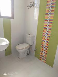 Bathroom Image of 2700 Sq.ft 3 BHK Builder Floor for rent in Sector 4 Gurgaon for Rs. 20000