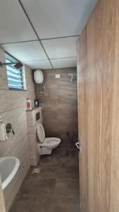 Bathroom Image of 1350 Sq.ft 2 BHK Apartment / Flat for rent in New Maninagar Ahmedabad for Rs. 26000