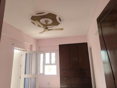 Bedroom Image of 1405 Sq.ft 3 BHK Apartment / Flat for rent in Eldeco Golf View Apartments, Omega IV Greater Noida for Rs. 27000