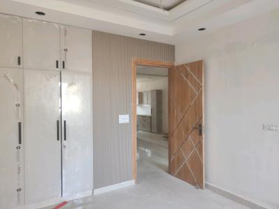 Bedroom Image of 1107 Sq.ft 3 BHK Builder Floor for sale in Creative Estate Floors, Sector 49 Faridabad for Rs. 17400000