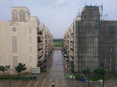 Building Image of 845 Sq.ft 2 BHK Builder Floor for sale in Signature Global Park 2 And 3, Sector 36 Sohna for Rs. 7200000