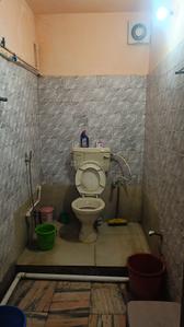 Bathroom Image of 800 Sq.ft 2 BHK Builder Floor for sale in Salkia Howrah for Rs. 2700000