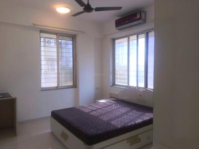 Bedroom Image of 1330 Sq.ft 3 BHK Apartment / Flat for rent in Evershine Millennium Paradise, Kandivali East Mumbai for Rs. 71000