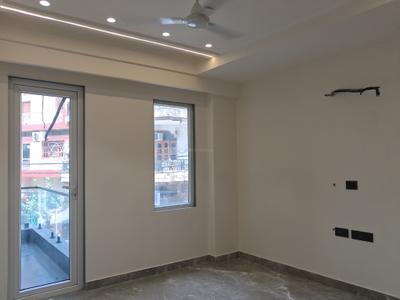 Bedroom Image of 2700 Sq.ft 4 BHK Builder Floor for sale in Rajouri Garden New Delhi for Rs. 55000000
