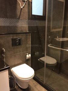 Bathroom Image of 3880 Sq.ft 3 BHK Villa for rent in South City 1 Floors, Sector 41 Gurgaon for Rs. 58000