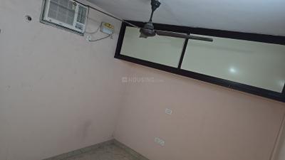 Bedroom Image of 600 Sq.ft 2 BHK Apartment / Flat for sale in Sarai Rohilla New Delhi for Rs. 4800000