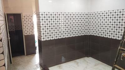 Bathroom Image of 450 Sq.ft 1 RK Apartment / Flat for sale in Khadia Ahmedabad for Rs. 1450000