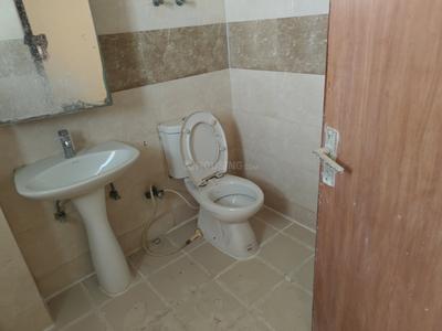 Bathroom Image of 1081 Sq.ft 2 BHK Apartment / Flat for sale in Supertech Ecociti, Sector 137 Noida for Rs. 9919100