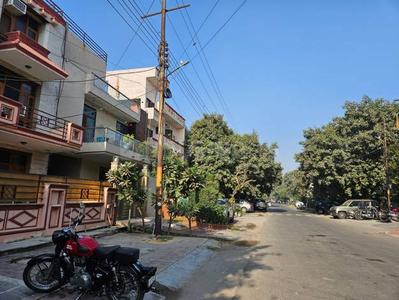 Image of 1744 Sq.ft 6 BHK Independent House for sale in Sector 52, Noida for Rs. 58000000