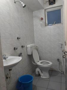 Bathroom Image of 400 Sq.ft 1 BHK Apartment / Flat for rent in Bengal Sampoorna Dwitiya, New Town Kolkata for Rs. 10000