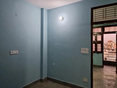 Living Room Image of 500 Sq.ft 2 BHK Builder Floor for rent in RWA Mohan Garden Gali 5, Vikas Nagar New Delhi for Rs. 10000