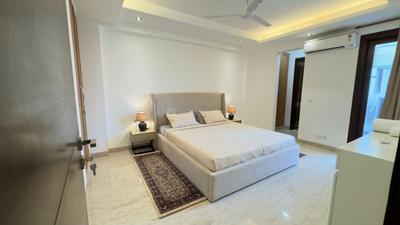 Bedroom Image of 2925 Sq.ft 4 BHK Builder Floor for rent in Hauz Khas New Delhi for Rs. 330000