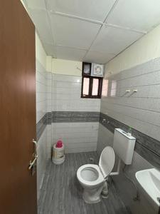 Bathroom Image of 1350 Sq.ft 3 BHK Builder Floor for rent in HL City, sector 37 Bahadurgarh for Rs. 16000