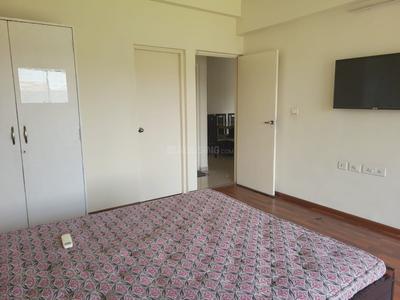 Bedroom Image of 1850 Sq.ft 2.5 BHK Apartment / Flat for rent in Adani The Meadows, Shantigram Ahmedabad for Rs. 46000