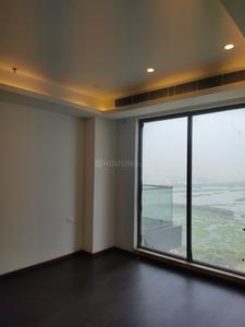 Bedroom Image of 7100 Sq.ft 5 BHK Apartment / Flat for sale in Supertech Supernova, Sector 94 Noida for Rs. 102500000