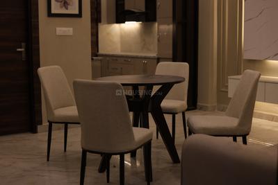 Hall Image of 1000 Sq.ft 2 BHK Apartment / Flat for sale in Sector 72 Noida for Rs. 5106000