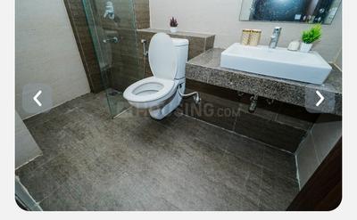 Bathroom Image of 2000 Sq.ft 3 BHK Apartment / Flat for sale in Godrej Oasis, Sector 88A Gurgaon for Rs. 24300000