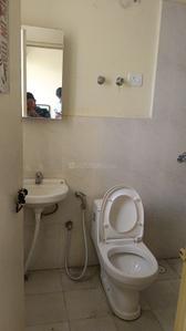 Bathroom Image of 425 Sq.ft 1 BHK Apartment / Flat for rent in Pyramid Altia, Sector 70 Gurgaon for Rs. 20000