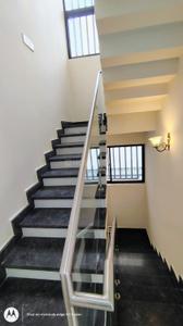 Staircase Image of 2000 Sq.ft 3 BHK Villa for rent in 42 Queen’s Square, Sarjapur Bengaluru for Rs. 55000