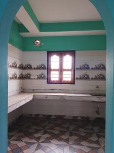 Kitchen Image of 800 Sq.ft 2 BHK Builder Floor for rent in Bhanu Nagar Siliguri for Rs. 10000