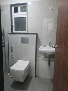 Common Bathroom Image of 1700 Sq.ft 4 BHK Apartment / Flat for sale in Parle Usha CHS, Vile Parle East Mumbai for Rs. 65000000