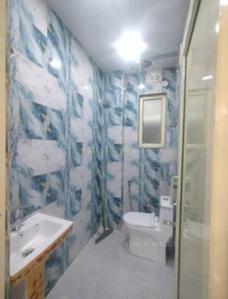 Bathroom Image of 1288 Sq.ft 4 BHK Duplex for sale in Radhika Apartment, Sector 14 Dwarka New Delhi for Rs. 16000000