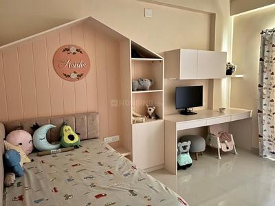 Bedroom Image of 3500 Sq.ft 4 BHK Apartment / Flat for sale in Sunpharma Road Vadodara for Rs. 11300000