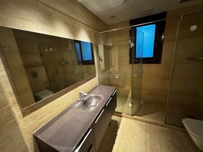 Bathroom Image of 3200 Sq.ft 4 BHK Duplex for sale in Vasant Vihar New Delhi for Rs. 140000000