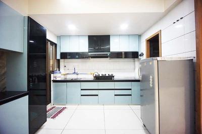 Kitchen Image of 1944 Sq.ft 3 BHK Apartment / Flat for sale in Shreedhar Upvan, Vastral Ahmedabad for Rs. 8300000