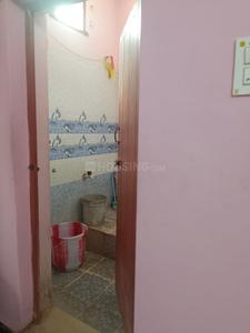 Bathroom Image of 400 Sq.ft 1 BHK Builder Floor for rent in Kuniyamuthur Coimbatore for Rs. 9000