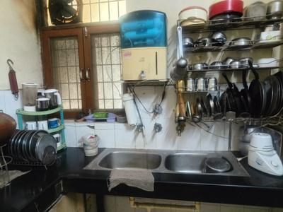 Kitchen Image of 250 Sq.ft 1 RK Independent House for rent in Sector 110 Gurgaon for Rs. 5000