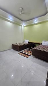 Bedroom Image of SHYAM VANDANA LUXURY BOYS PG ACCOMMODATION in Sector 128, Noida