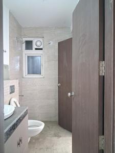 Common Bathroom Image of 1625 Sq.ft 3 BHK Apartment / Flat for sale in ATS Le Grandiose, Sector 150 Noida for Rs. 18000000
