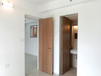 Bedroom Image of 1100 Sq.ft 3 BHK Apartment / Flat for rent in Godrej Emerald, Kasarvadavali Thane for Rs. 36000