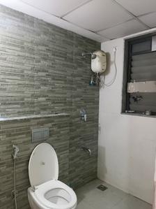 Common Bathroom Image of 729 Sq.ft 1 BHK Apartment / Flat for rent in Lodha Palava Downtown, Palava Phase 2 Thane for Rs. 15500