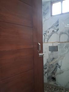 Common Bathroom Image of 580 Sq.ft 1 BHK Apartment / Flat for sale in Sector 73 Noida for Rs. 2500000