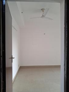 Main Entrance Image of 925 Sq.ft 2 BHK Apartment / Flat for sale in Paras Tierea, Sector 137 Noida for Rs. 8200000