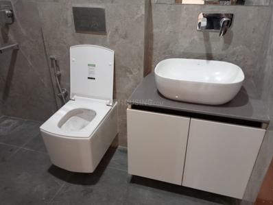 Bathroom Image of 2450 Sq.ft 4 BHK Apartment / Flat for sale in CGHS Friends Apartment, Sector 52 Gurgaon for Rs. 29000000