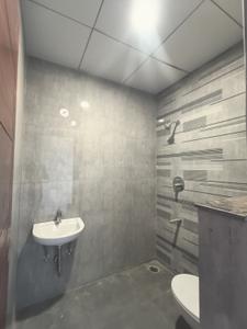 Bathroom Image of 2000 Sq.ft 2 BHK Builder Floor for rent in Harihara Enclave, HSR Layout Bengaluru for Rs. 65000