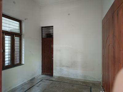 Bedroom Image of 850 Sq.ft 2 BHK Builder Floor for rent in Sakuntala Avas Vikash Colony Muzaffarnagar for Rs. 8999