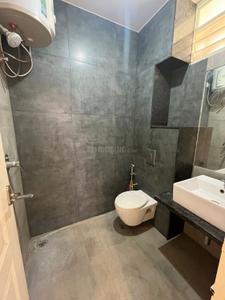 Bathroom Image of 1000 Sq.ft 2 BHK Independent House for rent in Cox Town Bengaluru for Rs. 35000