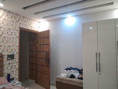 Bedroom Image of 1300 Sq.ft 3 BHK Builder Floor for sale in Mansarover Garden New Delhi for Rs. 25000008